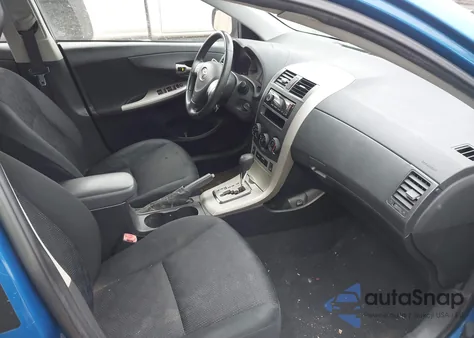 2010 Toyota Corolla S z USA, uszkodzony, nr VIN 1NXBU4EE5AZ174922